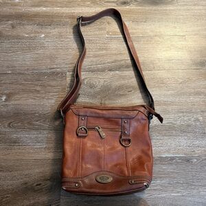 B.O.C Bag Adjustable Shoulder Strap Brown Zip Close Up